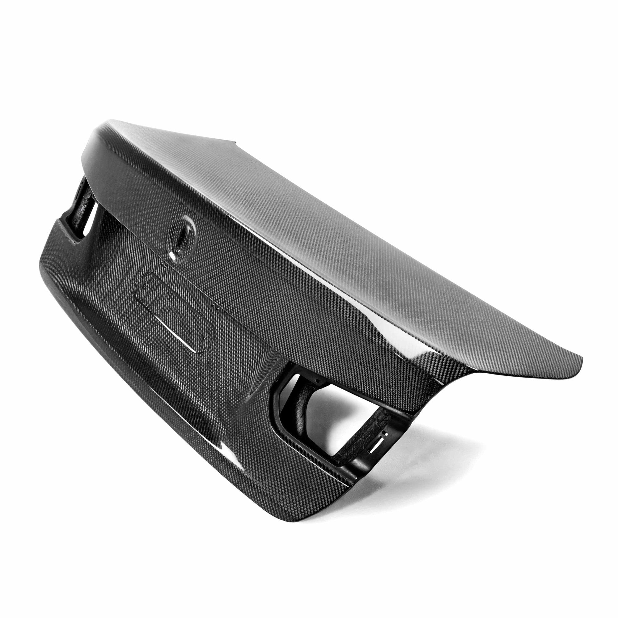 BMW M8 F92 DRY CARBON FIBER TRUNK LID main image 1