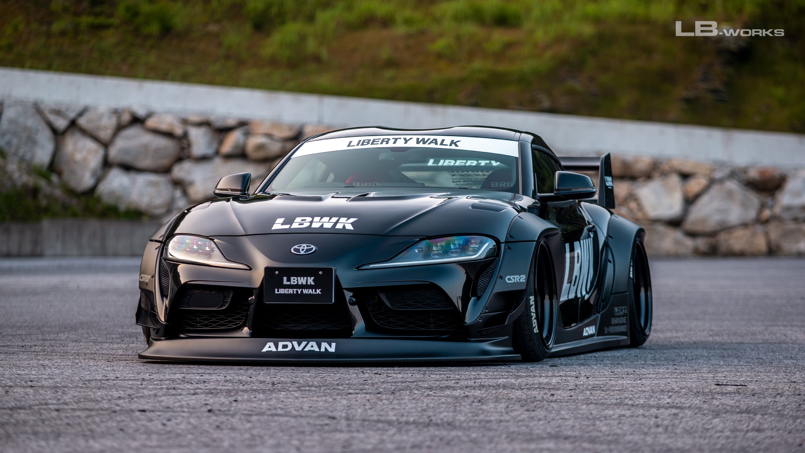 Toyota Supra Liberty Walk 1/18 Timothy & Pierre Toyota Supra Liberty Walk 1/18 Timothy & Pierre