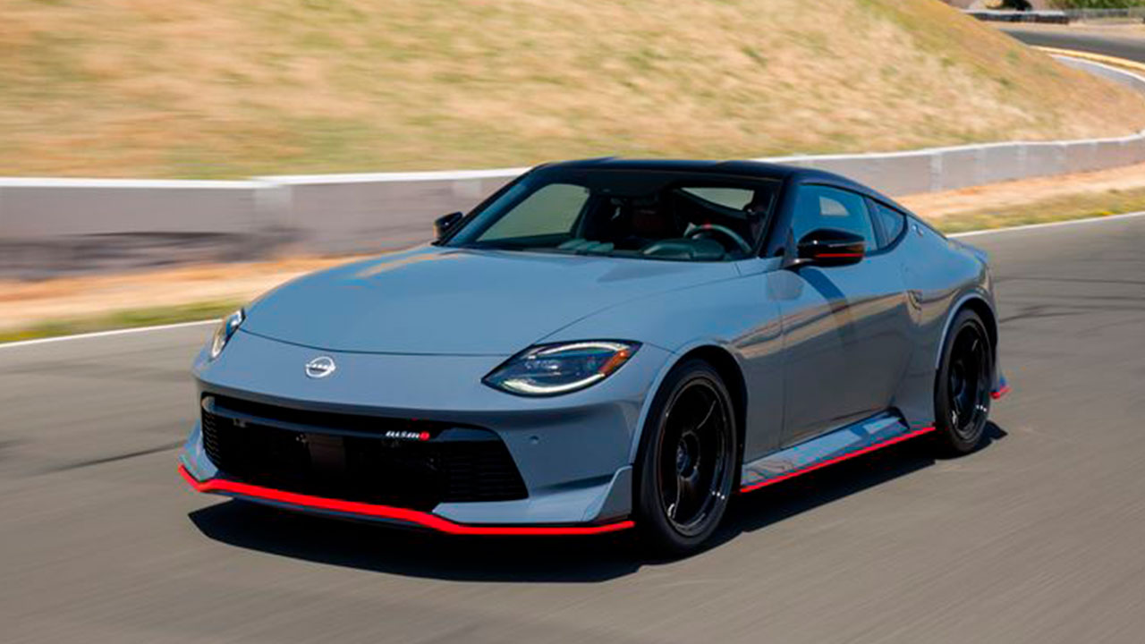 NISSAN Z