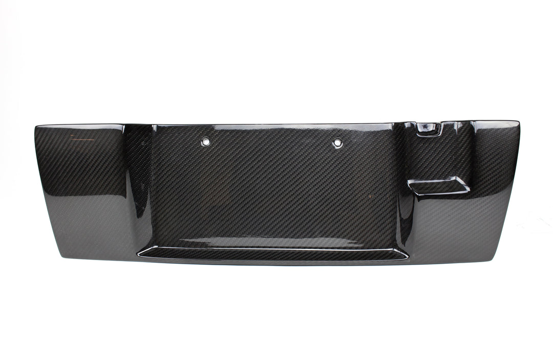 APR PEFORMANCE R35 GT-R CARBON FIBER LICENSE PLATE BACKING (2012-2016)