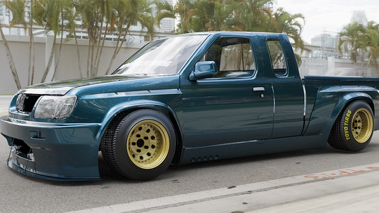 PANDEM / ROCKET BUNNY DATSAN D22 V.1 Wide Body Kit