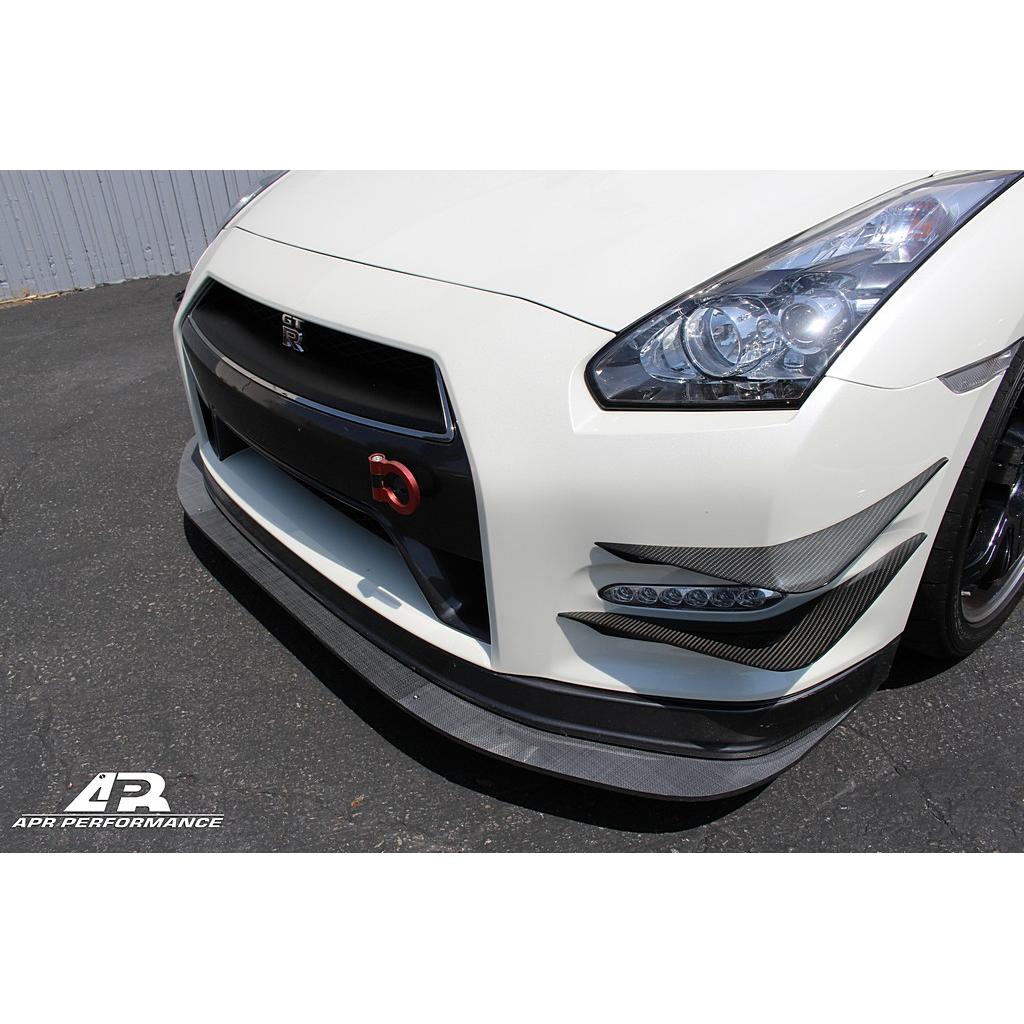 APR PEFORMANCE R35 GT-R CARBON FIBER FRONT BUMPER CANARDS (2012-2016)