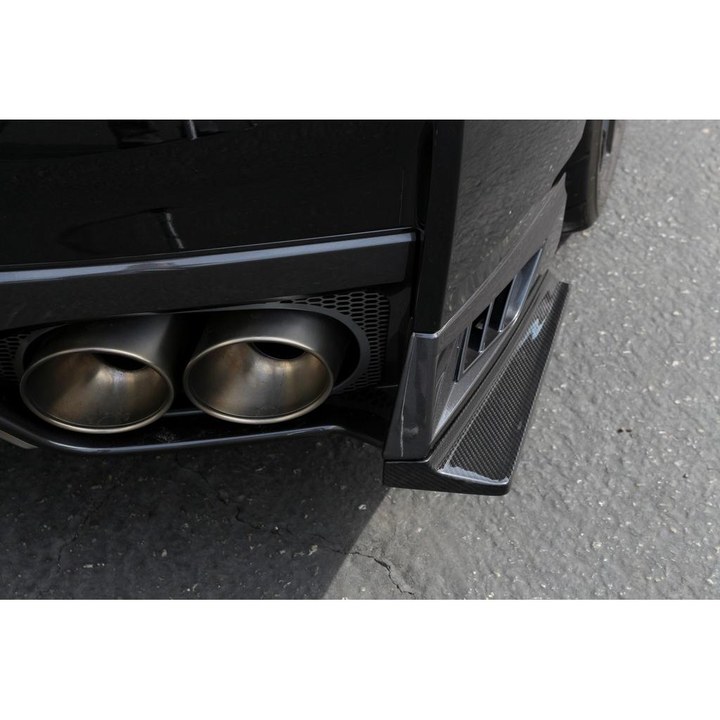 APR PEFORMANCE R35 GT-R CARBON FIBER REAR BUMPER SKIRTS (2017-2022)