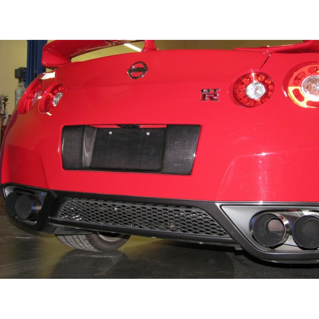 APR PEFORMANCE R35 GT-R CARBON FIBER LICENSE PLATE BACKING (2008-2011)