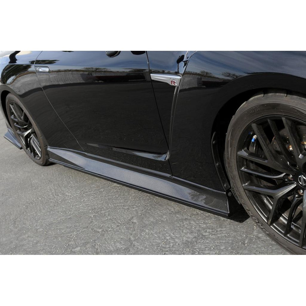 APR PEFORMANCE R35 GT-R CARBON FIBER SIDE ROCKER EXTENSIONS/SIDE SKIRT (2017-2022)