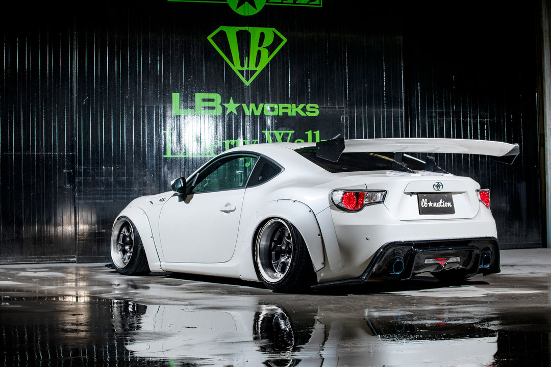 Liberty Walk TOYOTA 86 / SUBARU BRZ / FRS Wide Body Kit | TRACKUZA.COM ...