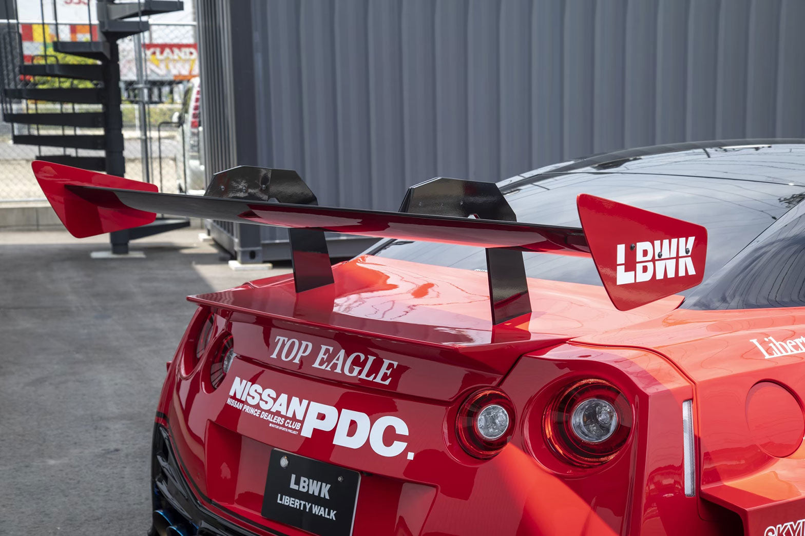 Liberty Walk LB-Silhouette WORKS Nissan GT-R 35GT-RR Widebody Kit
