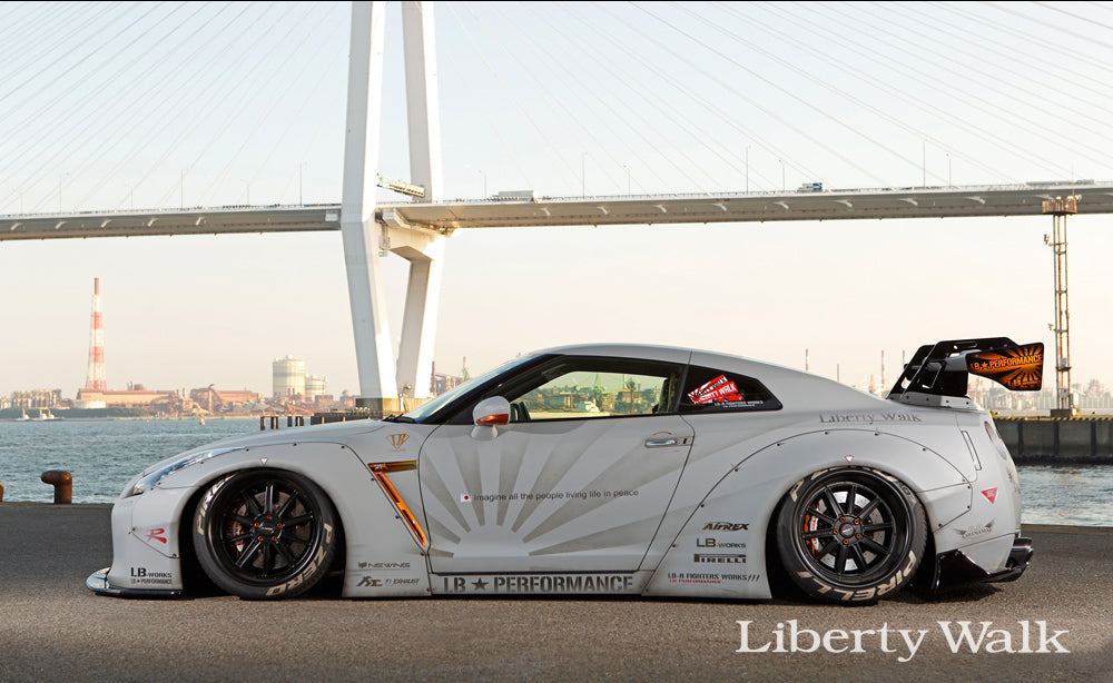 Liberty Walk LB☆WORKS Nissan GT-R R35 Type 1 Widebody Kit