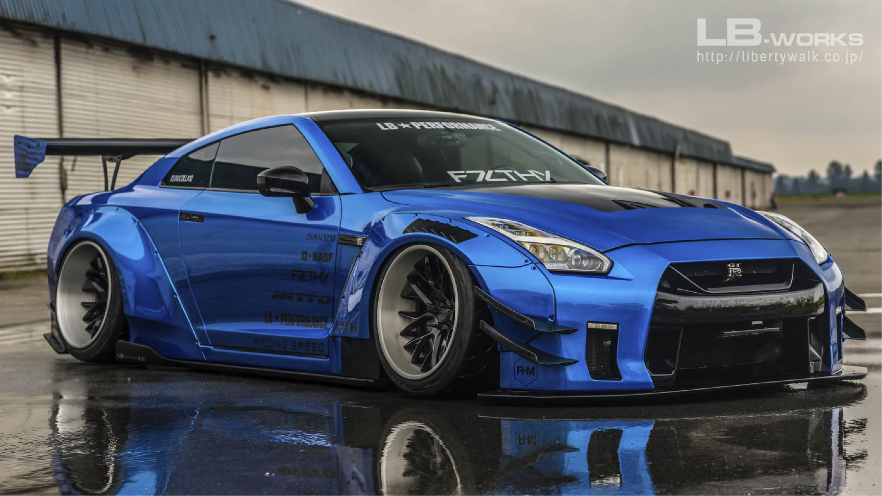 Liberty Walk NISSAN GT-R R35 Type 2 Wide Body Kit | TRACKUZA.COM – TRACKUZA  LLC