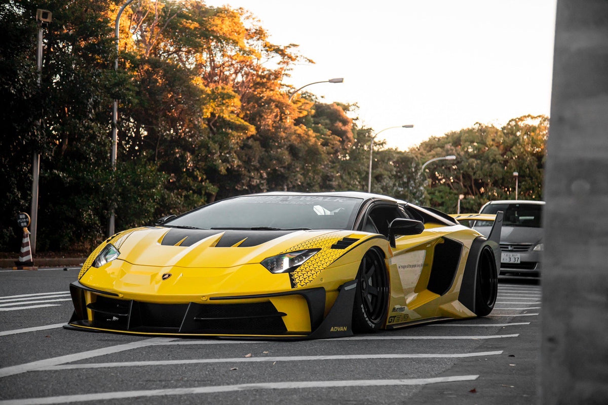 Liberty Walk LB-Silhouette WORKS Lamborghini Aventador GT Evo Widebody Kit